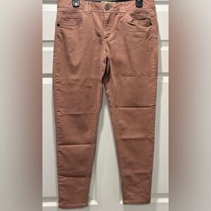 Democracy Jeans Womens Size 10
Ab Technology Skinny Ankle
Jegging Pink Taupe